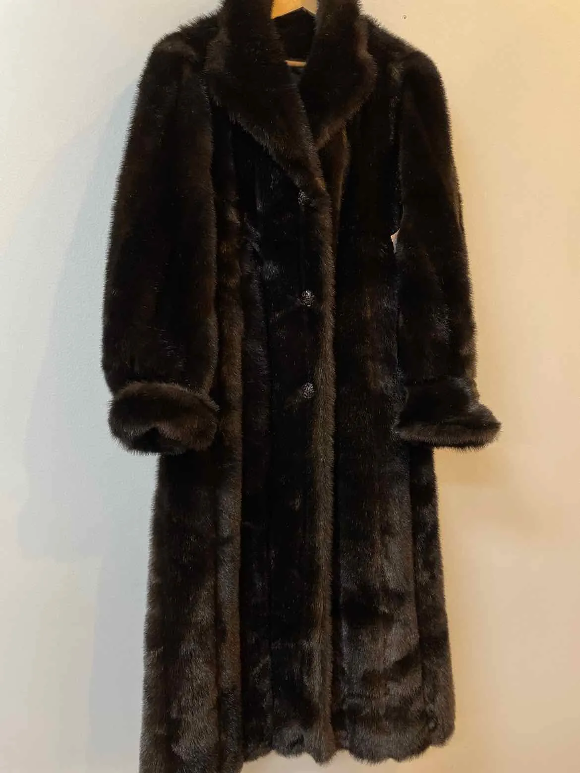 Gallery Size L Black Sequin Faux Fur Coat