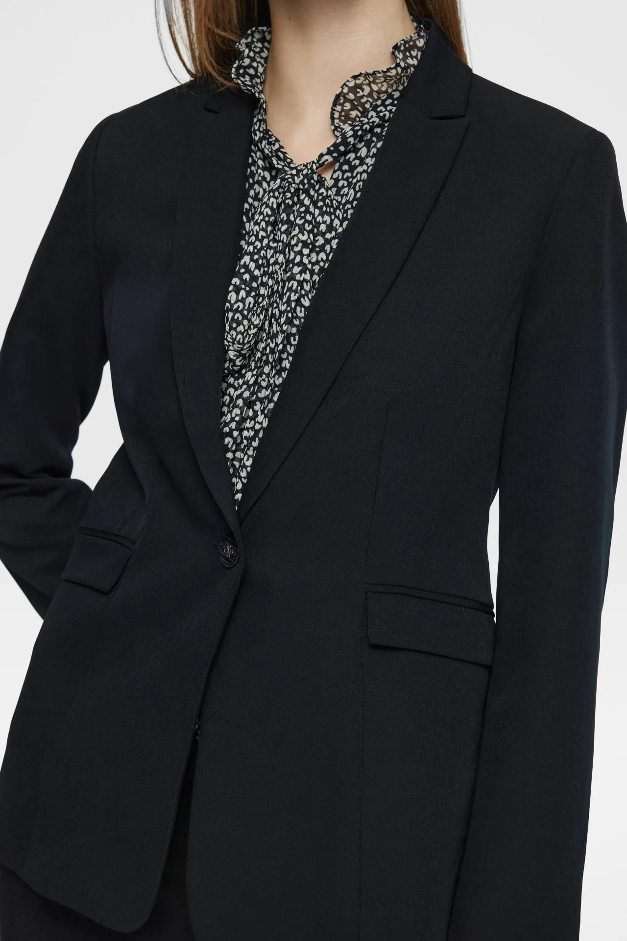 Sofia Multi-way Stretch Suit Blazer with Brooch